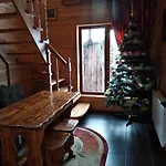 Holiday home Mandrivnyk Mykulychyn