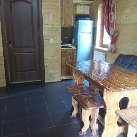 Semesterbostad Mandrivnyk *