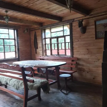 Mandrivnyk Holiday home Mykulychyn