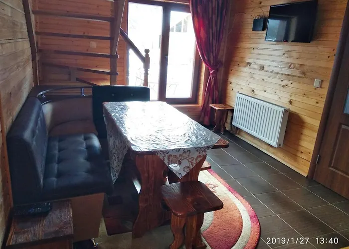Mandrivnyk Mykulychyn